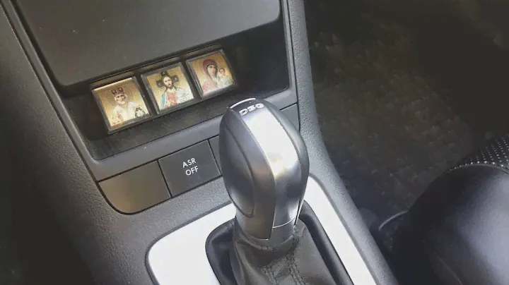 Работа камеры переднего вида на VW Golf Plus