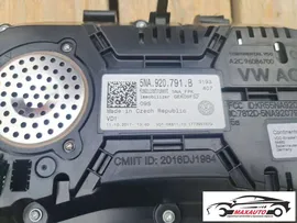Щиток приборов (приборная панель) Volkswagen Tiguan 2 2017г. (артикул 2011-43872564)