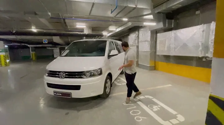 VW Caravelle 2014