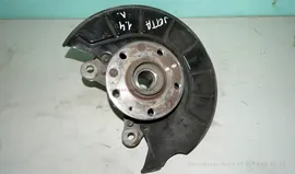 Кулак поворотный передний левый Фольксваген Джетта 6 / Volkswagen Jetta 6