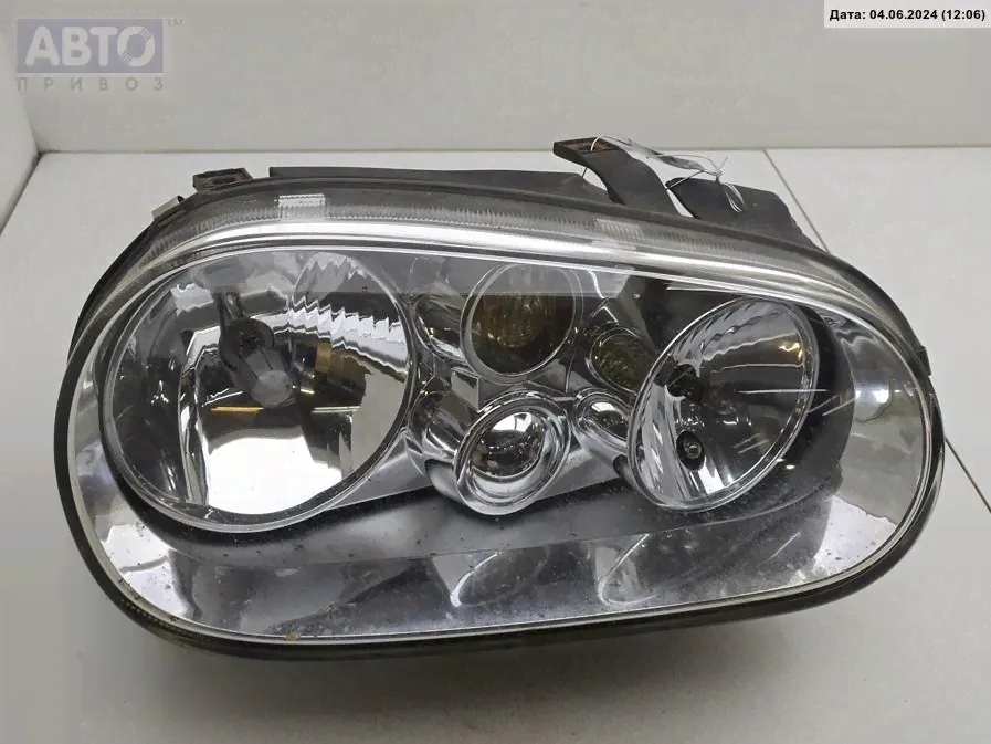 Фара правая Volkswagen Golf-4