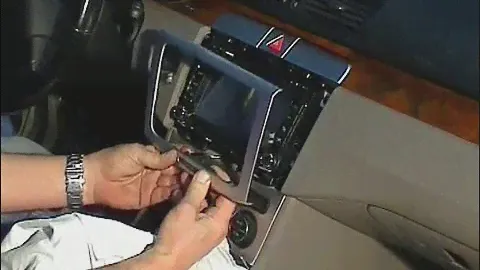 Radio Passat  / Cambio de radio Passat / How to remove  unit radio Passat
