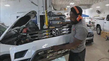 DIY 2018  Volkswagen Tiguan how to take the front bumper and headlight off