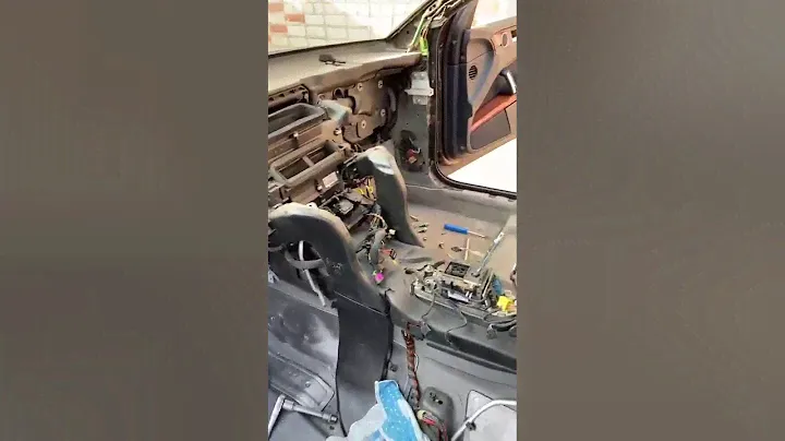 WV Phaeton снятие торпеды
