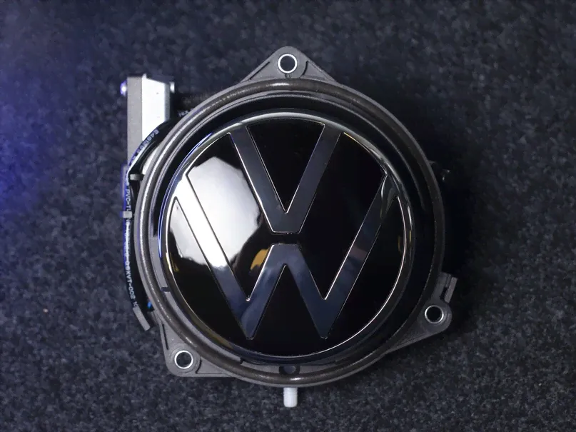 Камера заднего вида в логотипе "VW" оригинал (с динамической разметкой) Volkswagen Polo, Golf, Passat