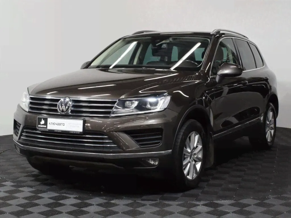 Volkswagen Touareg 2016 года с пробегом 158 601 км-0