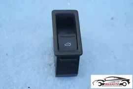 Кнопка открытия багажника Volkswagen Jetta 6 2013г. (артикул 013-VJ1-373-2)