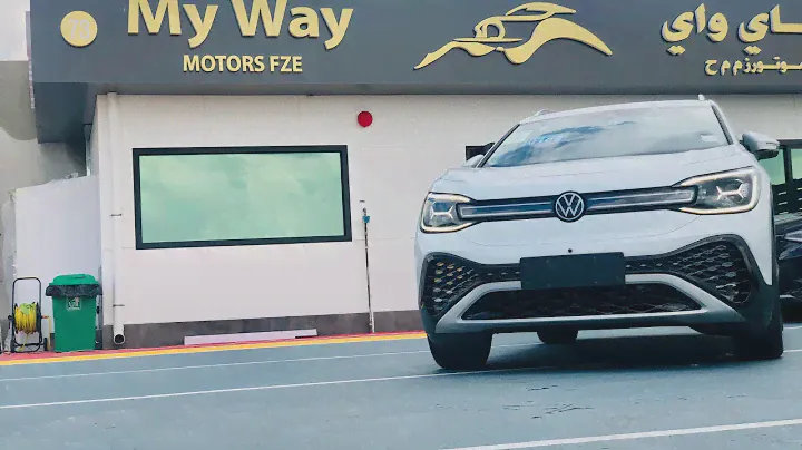 Volkswagen ID6 Auto Parking