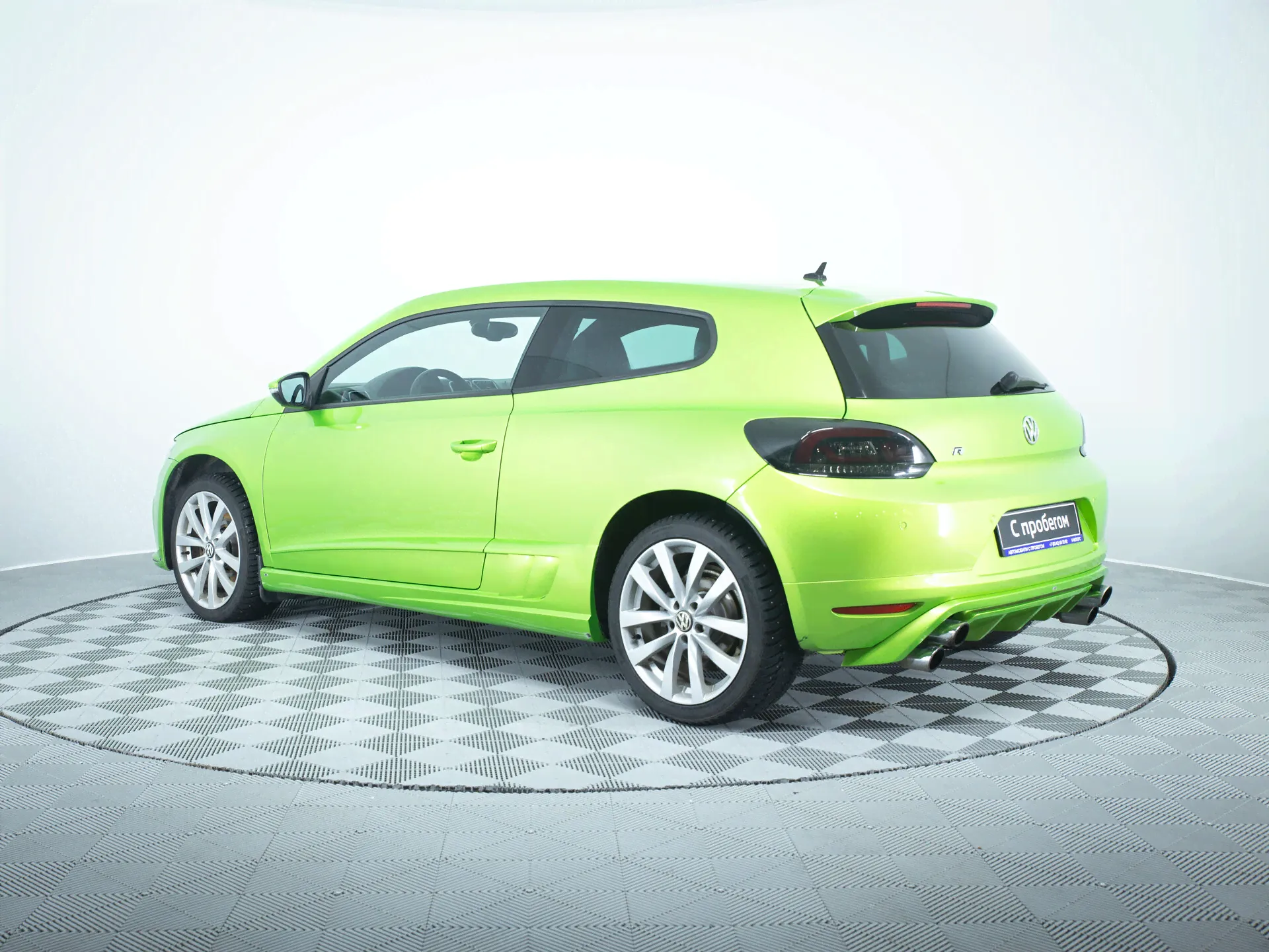 Volkswagen Scirocco 2011 (211 л. с.) зеленый-2