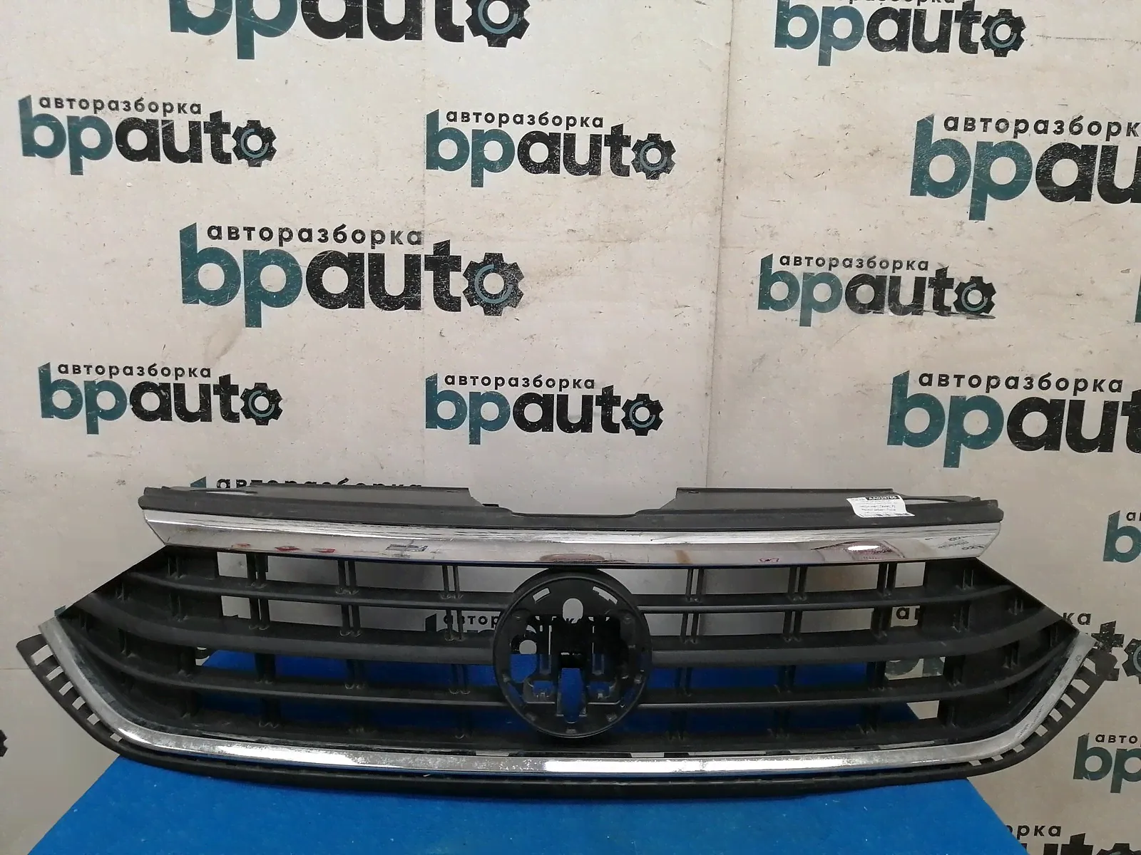 Решетка радиатора Volkswagen Polo VI Liftback 2020- 2022, 6N5853653-4