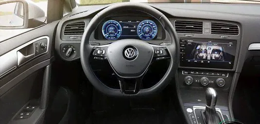ЭЛЕКТРОМОБИЛЬ VOLKSWAGEN E-GOLF