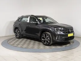 Volkswagen Tayron 2023 2 л. 4WD робот