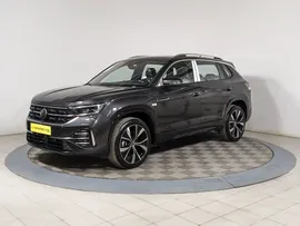 Volkswagen Tayron 2023 2 л. 4WD робот