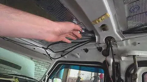 Проводка центрального замка на задние двери и видеокамеры