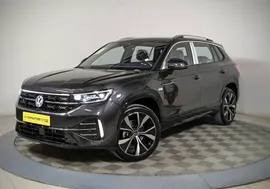 Volkswagen Tayron 2023 2 л. 4WD робот