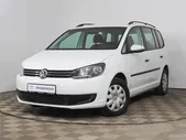 Volkswagen Touran, Компактвэн белый