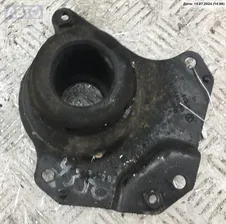 Подушка крепления КПП Volkswagen Polo (1994-1999)