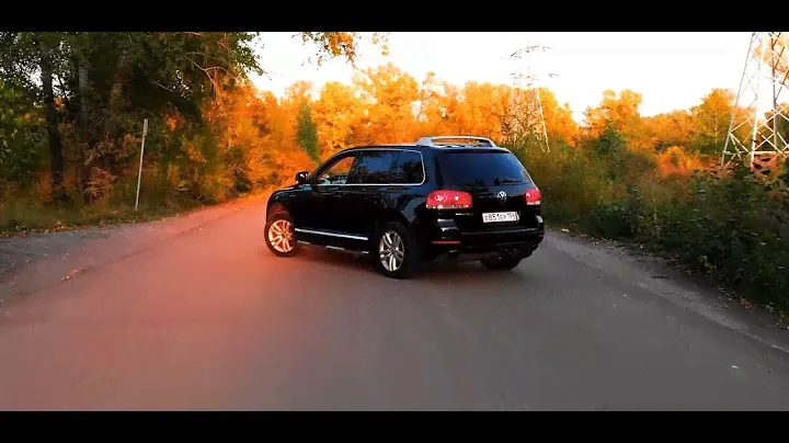 TOUAREG НА ПОСЛЕДНИЕ 3 (Volkswagen Touareg V8, 4,2, 2004)