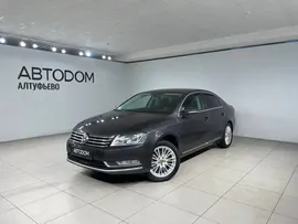 Купить Volkswagen Passat 2011, 1.8 AMT (152 л.с.) Коричневый с пробегом 204270 км / 6007518 по цене от 709 010 руб в АвтоСпецЦентр - официальный дилер в Москве