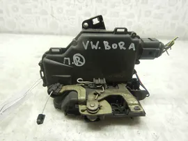 Замок двери передней правой Volkswagen Bora, Bora