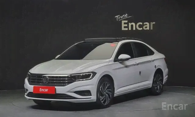 Volkswagen Jetta | 2021 | 14.600 km