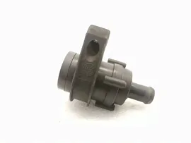 Помпа дополнительная Volkswagen Passat 2008 B6 3.2 AXZ 1K0965561 в Санкт-Петербурге