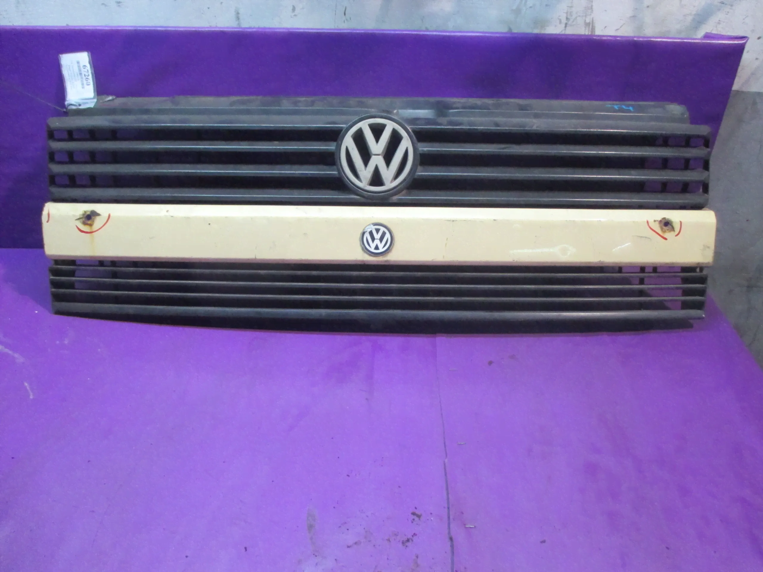 Решетка радиатора Volkswagen Transporter T4 (1990-1997), 4947216