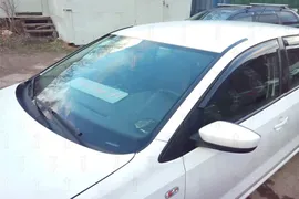 Водосток лобового стекла для Volkswagen Polo (2010-н.в.)